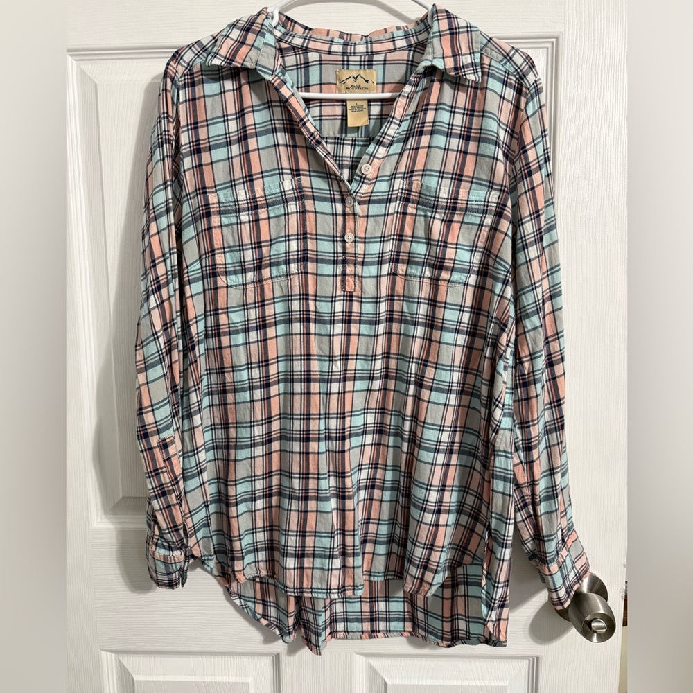 Plaid Button-Up Shirt in Pink and Blue
